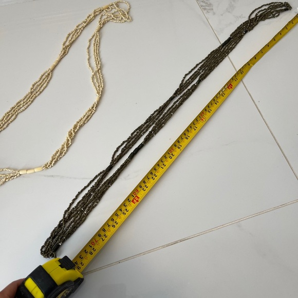 Beaded necklaces - Picture 7 of 8